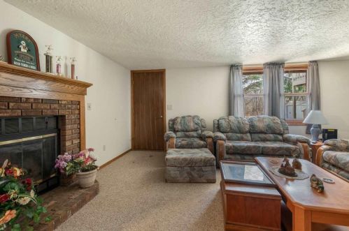 1157 Crestwood Dr, Green Bay WI 54313-5411 exterior