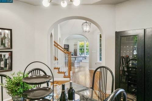 32 Gentle Creek Pl, Danville, CA 94526-1706