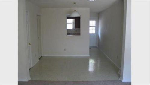 1240 Jefferson Ave, Seguin TX  78155-5923 exterior