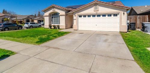 2357 Garden Oak Dr, Riverbank, CA 95367-9501