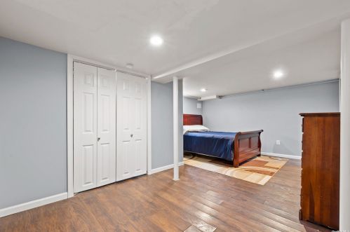 12 Covington St, Huntington Station NY  11746-8406 exterior