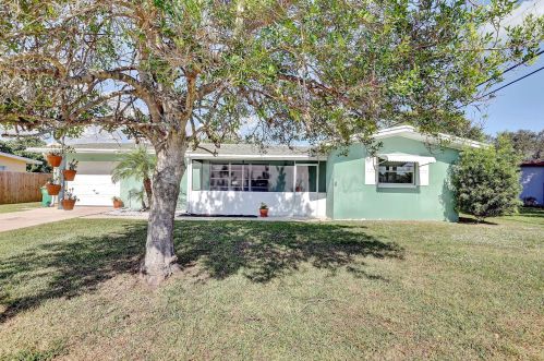 765 Cypress St, Fort Pierce, FL 34952-1334