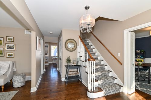 3324 Burgundy Ct, Thiensville, WI 53092-5202