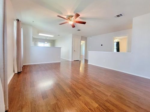 77 Jan Ln, Georgetown TX  78626-8107 exterior