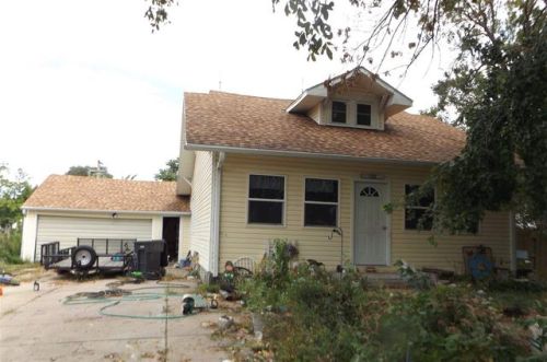 720 Harrison St, Weissert, NE 68814-2411