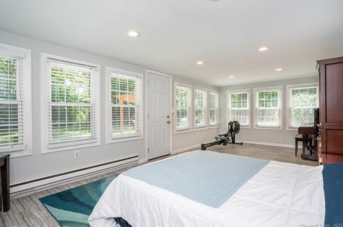 200 Mountain Rd, Hartford CT  06111-1509 exterior
