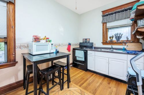 2010 Howell St, Covington KY 41014-1125 exterior