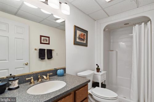 1123 Country Club Rd, Camp Hill PA  17011-1023 exterior