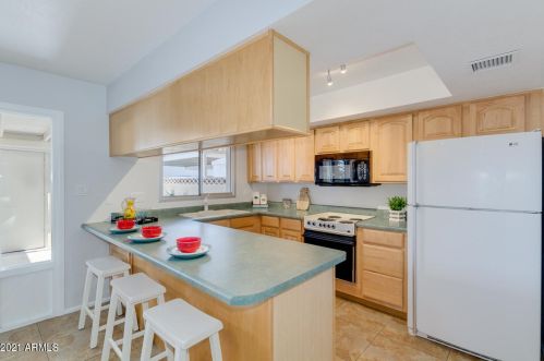 6105 Granite Reef Rd, Scottsdale AZ  85250-5868 exterior