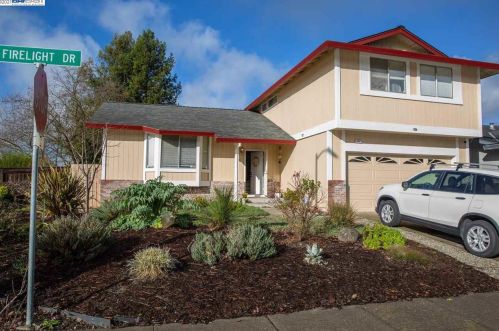 467 Firelight Dr, Santa Rosa, CA 95403-7732