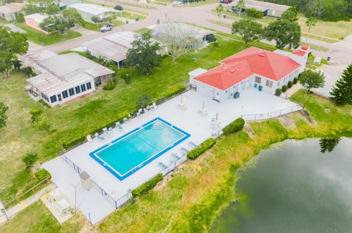 5018 Santa Anna Ave, Titusville, FL 32780-7284