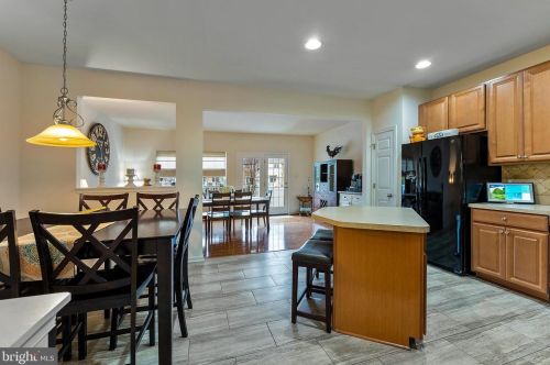 115 South Ave, Swedesboro NJ  08085-1693 exterior