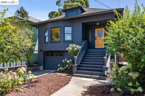 737 61st St, Oakland CA  94609-1207 exterior