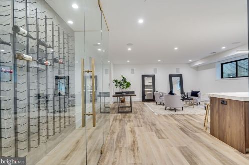 4915 Western Ave, Washington DC  20016-4319 exterior