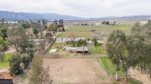 20235 Guffy Ln, Wildomar CA 92595-8798 exterior