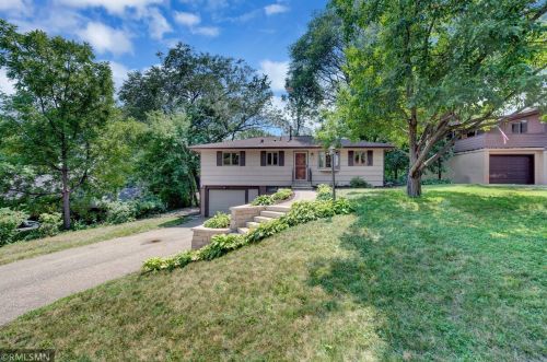 7001 Valley Pl, Minneapolis, MN 55427-2136