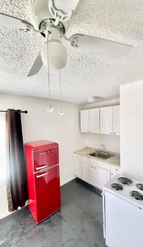 66433 7th St, Desert Hot Springs, CA 92240-6705
