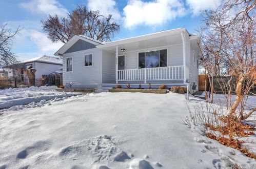 4369 Logan St, Englewood CO  80113-5820 exterior