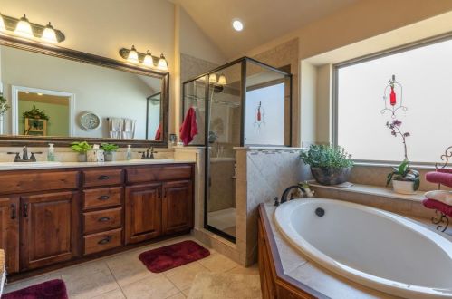 6905 Gamecock Dr, Greenville TX  75402-7720 exterior