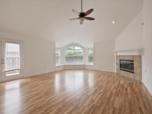3617 Marquette Dr, Denton TX  76210-8738 exterior