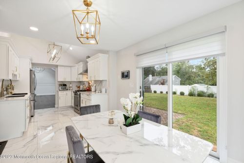 6 Stevens Pl, Hazlet NJ  07730-1205 exterior