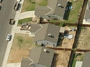 903 Royal Way, Bakersfield, CA 93306-6643
