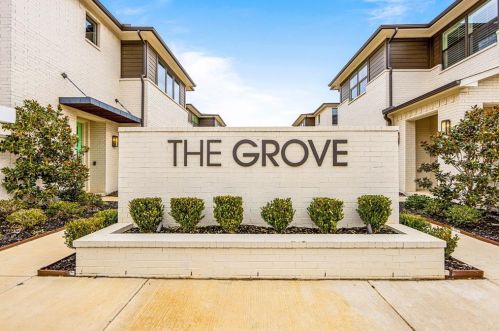 309 Sunset Ln, Fort Worth, TX 76114-4329