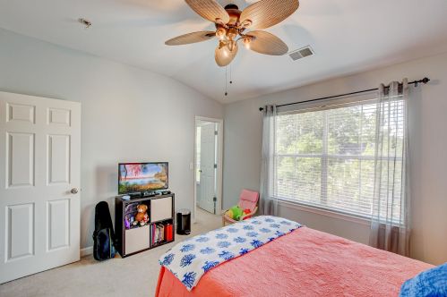 160 Fair Sailing Rd, Mount Pleasant SC  29466-8158 exterior