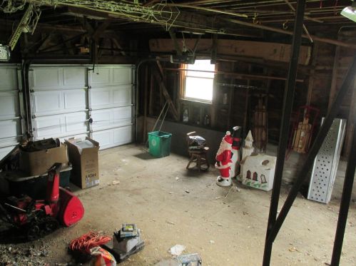 112 Tolend Rd, Dover NH  03820-5503 exterior