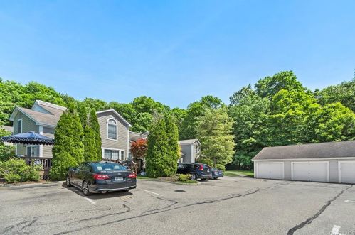22 Pembrooke Ct, Tompkins Corners NY  10579-3247 exterior