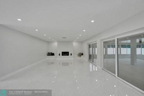 3850 36th Ave, Hollywood FL  33021-1900 exterior