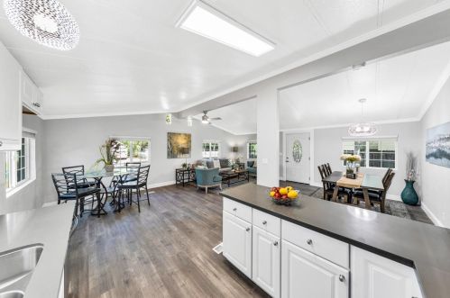 9644 Kent St, Elk Grove CA  95624-2436 exterior