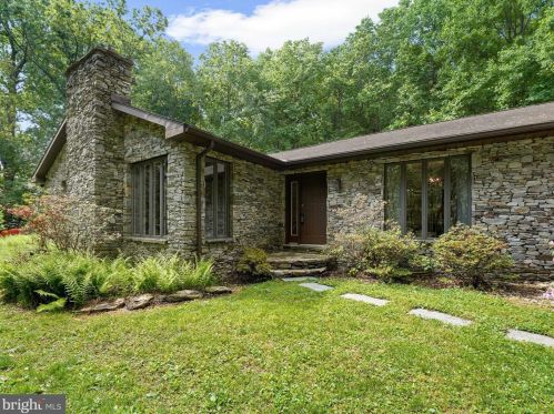 346 Mature Rd, Cochranville, PA 19330-1831