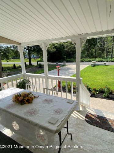 515 Laurel St, Berkeley Township NJ  08721-2619 exterior