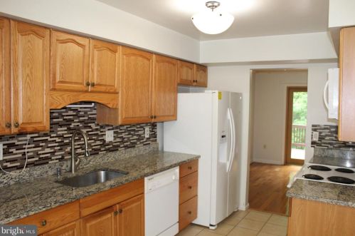 12326 Granada Way, Woodbridge, VA 22192-6290