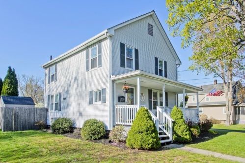 40 Lealand Ave, Agawam, MA 01001-2412