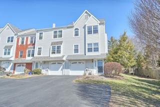 1101 Cathedral Ln, Norristown, PA 19403-5151
