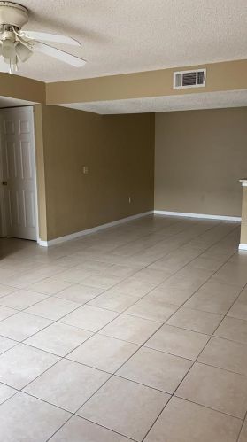 5259 Images Cir, Kissimmee FL  34746-4755 exterior