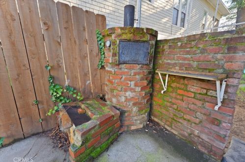 1126 Montgomery St, Oroville CA  95965-4725 exterior