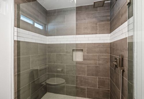 48890 Eisenhower Dr, La Quinta CA  92253-6223 exterior