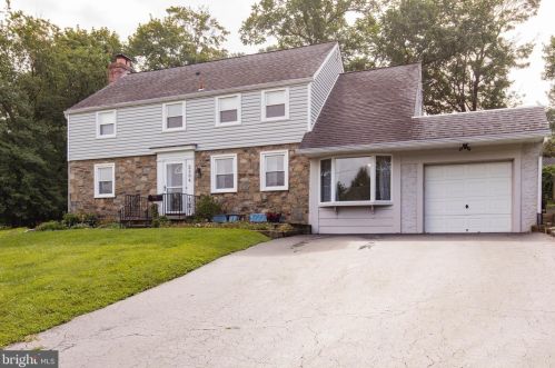 2304 Coles Blvd, Norristown PA  19401-1975 exterior