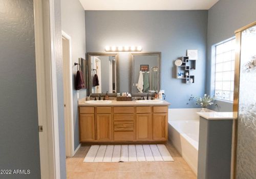 628 Stottler Dr, Gilbert AZ 85296-8387 exterior