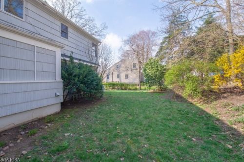 103 Shore Rd, Parsippany NJ  07834-1142 exterior