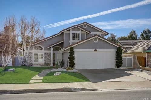 22508 Cardiff Dr, Santa Clarita, CA 91350-3028