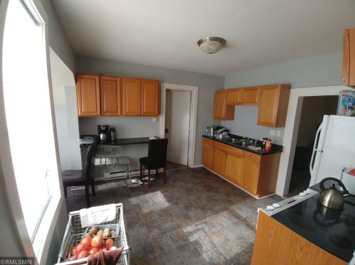 870 Cook Ave, Saint Paul MN 55106-3216 exterior