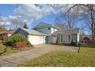 4720 Cottonwood Ln, Brunswick OH  44212-2412 exterior