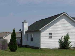 3838 Cannondale Dr, Clarksville, TN 37042-1506