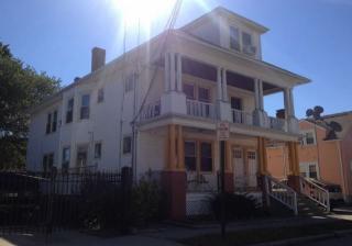 170 Peace St, Providence, RI 02907-2516