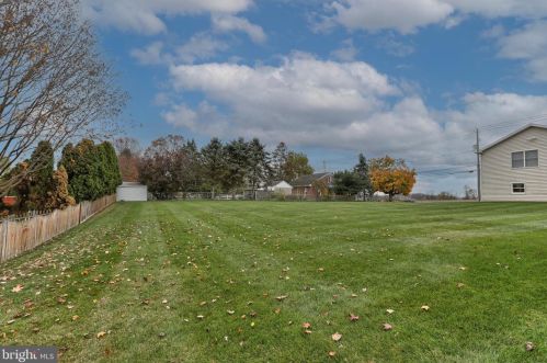 397 Kunkel Ave, Hummelstown PA  17036-9337 exterior