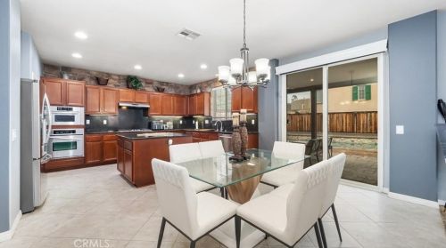 41062 Crimson Pillar Ln, Lake Elsinore CA  92532-1550 exterior